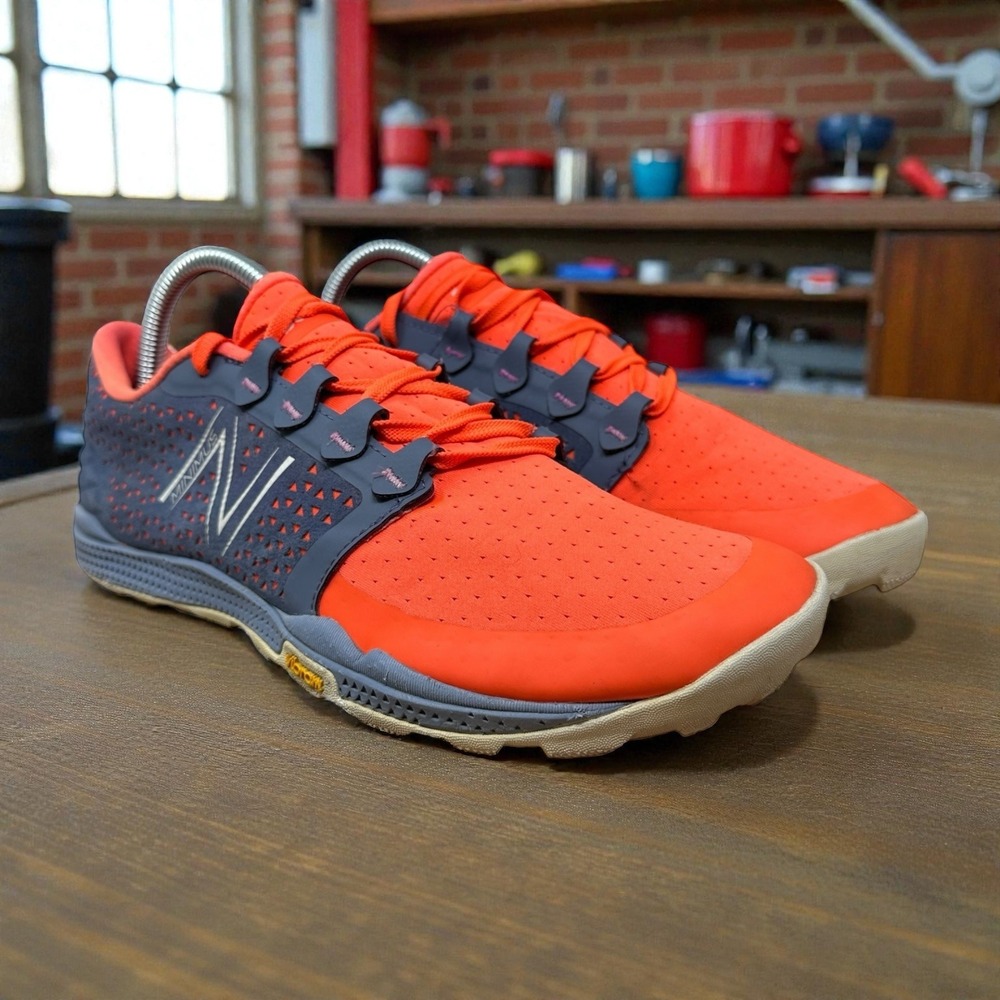 New Balance WT10DG4 Womens Orange Gray Vibram Trail Running Shoes Size 9.5